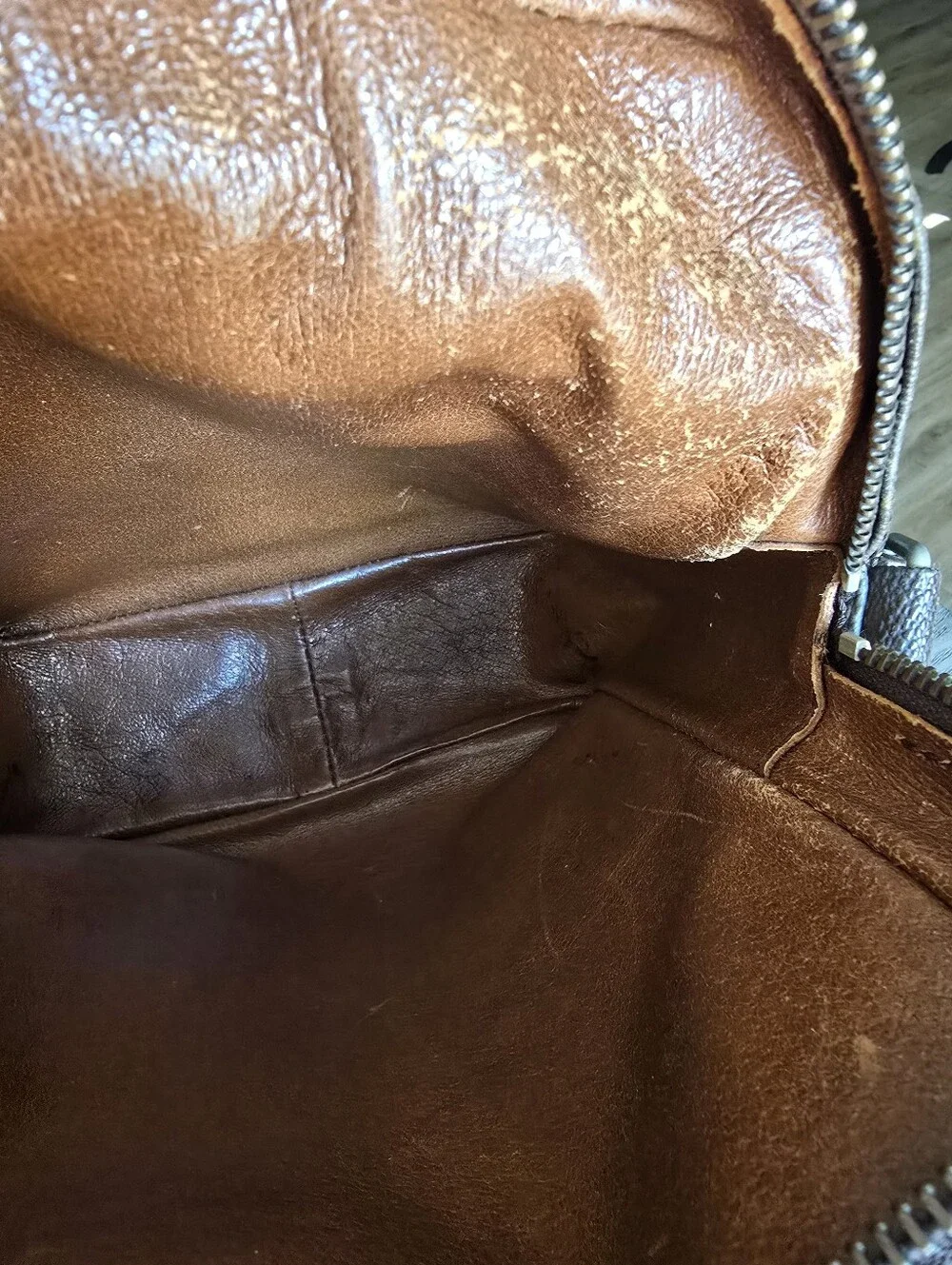 Authentic Louis Vuitton Monogram Canvas Messenger Bag in Brown